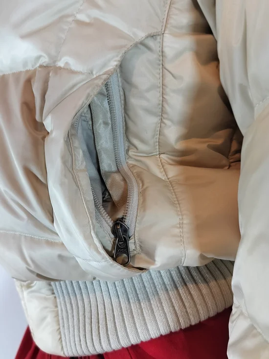 The North Face Women's Beige Puffer Jacket with Faux Fur Hood - Picture 5 of 9